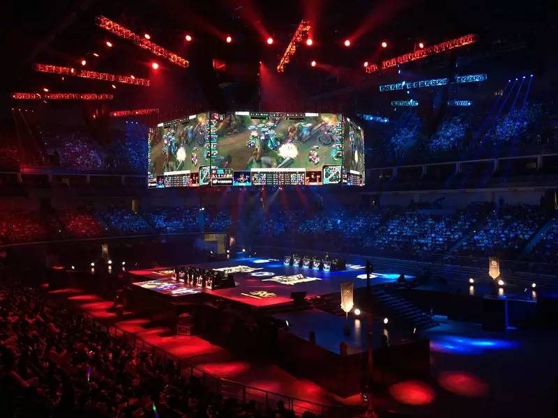 我很幸运能赢，但我注定要失败！ TyLoo 在三次加时赛中被 GL 横扫，并在瑞士轮中连续输掉三场比赛后被淘汰