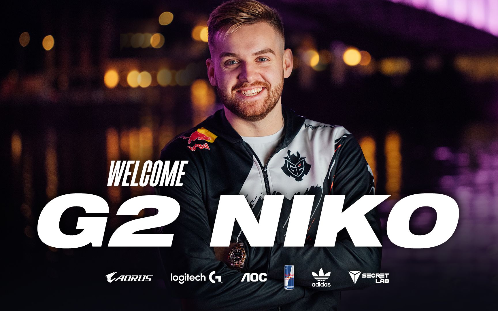 LPL互动主持小悠晒照：希望大家都能在各自的旅程继续发光