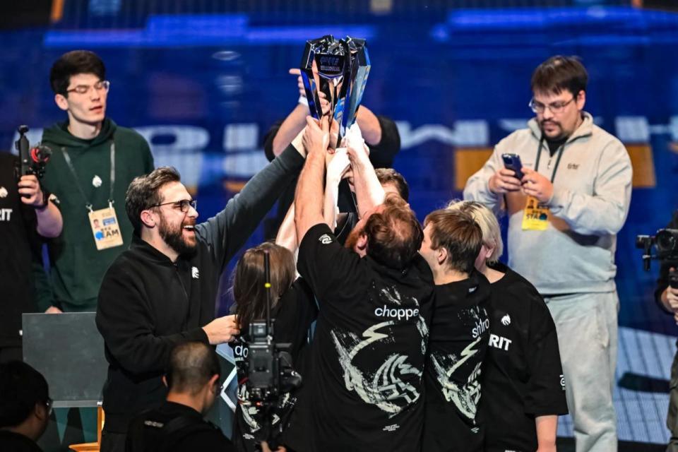 外媒评英雄联盟各赛区2022夏季赛第五周的全球战队战力排行