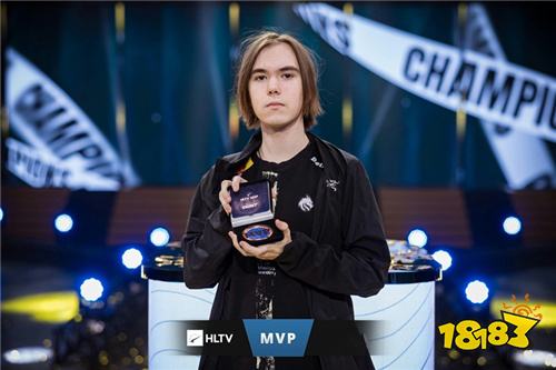 数据里程碑：Weiwei距离400出场成就仅差4次出场